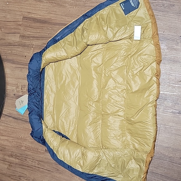 NWT Men's XL prAna "Red Slate Vest" Discontinued Colors RARE!!! - Picture 7 of 7